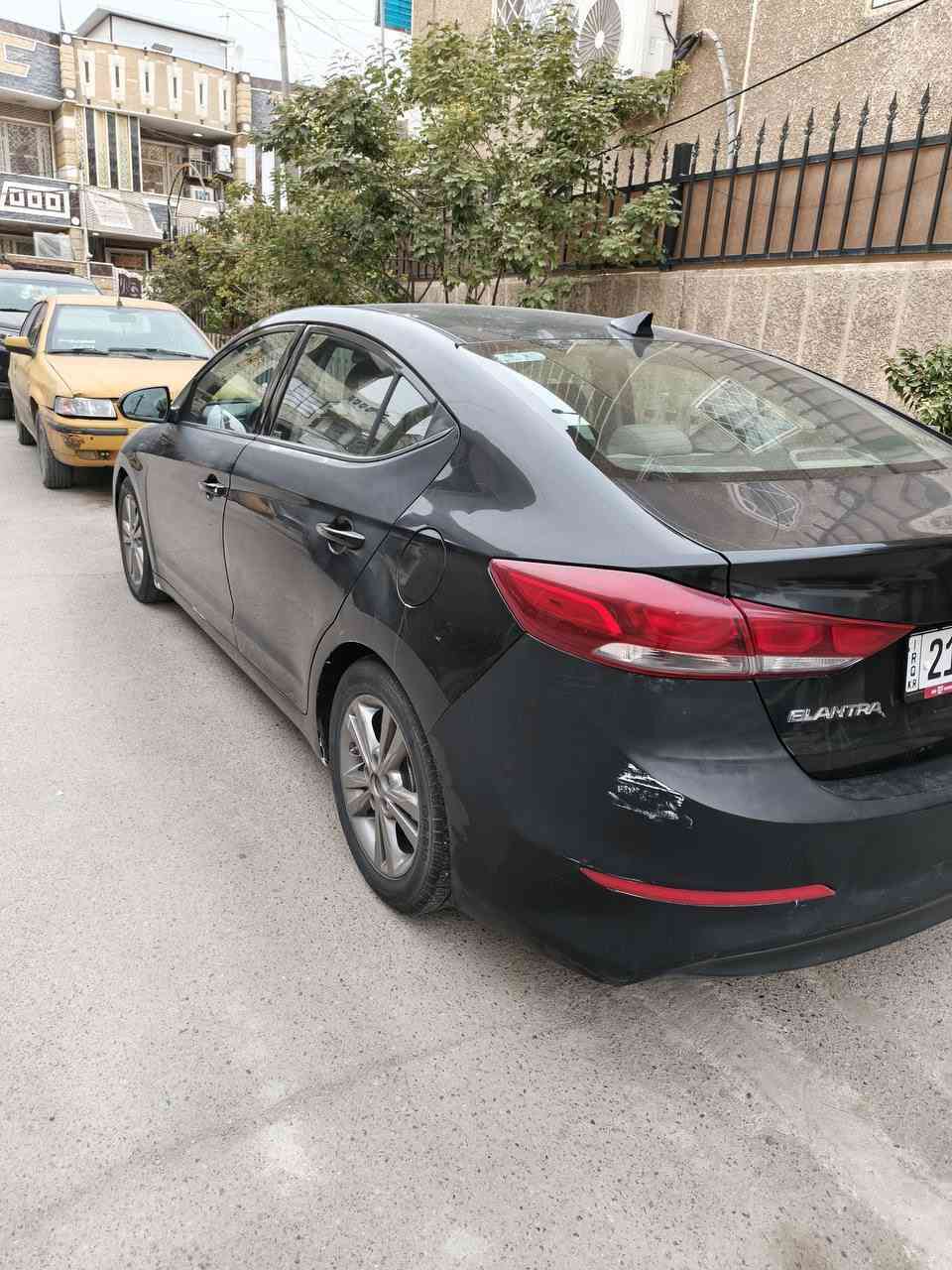 سيارة النترا نص فول موديل ٢٠١٨
مكينة ٢٠٠٠
رقم جديد سليمانية
وارد امريكي مبيها حادث فقط سرقة
ماشية ٩٣
بيها كاميرا خلفية وشاشة 
تبريد وتدفئة شغالات
رايدها ب ١١٠ و بيها مجال
 تواصل فقط على هذا الرقم ***********
