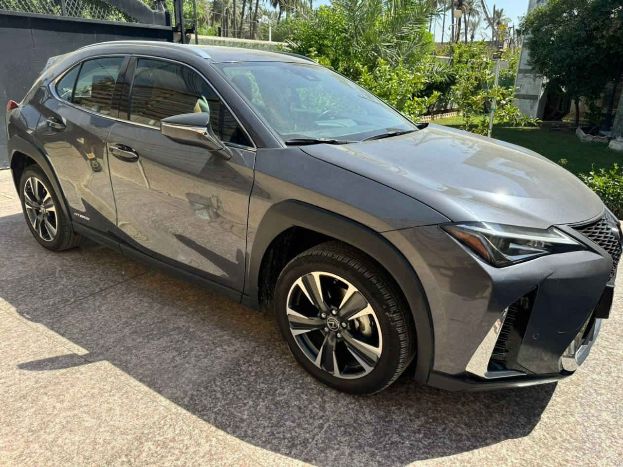 السلام عليكم للبيع موديل ٢٢ ux250
هايبرد بانزين 
ماشية ٣٠ كيلو 
فول موصفات عدة السلايت 

حادث جاملغ وبنيد 
صور الحادث بل منشور 
مابيهة اي نقص 
بيع او امراوس 
السعر ١٧٨ ورقة وبيهة مجال للشراي 

***********
