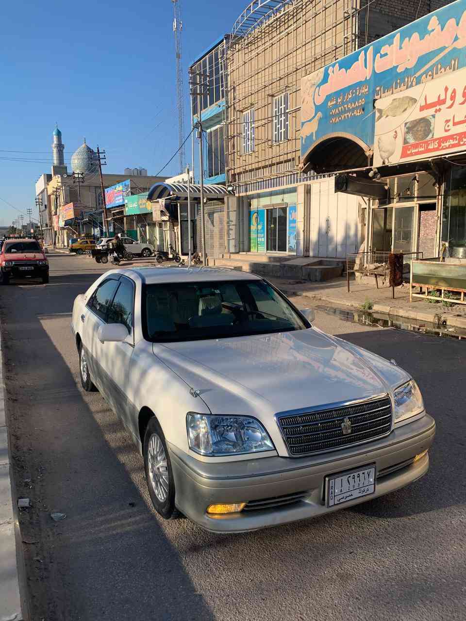 ملكه      Toyota Crown Royal
& كفاله عامه عراق ويابان 
& مدفوع الكمرك والضريبه قرصها واصل كل المحافظات دك حاسبه وين مايعجبك بأسم شخص مو تاجر 
& مديل 2003
& قرار 48 تسجيل جديد
& شاصي 71 مكينه 2000 الاقتصاديه ماكو اصراف ولا ادونز
& تحوير النجف فوك وجوه دشبول عارف العيساوي 
& حجر البيئه موجود
& كرستال اصل 
& حداديه أماميه خلفيه جدد 
& دكمتين برده خلفيه 
& تدفئه تبريد 
& درگه صاج
& نضام مانع انزلاق 
& السياره ع البلاد بالكامل
مكان السياره النجف 
السعر 105 وبيها مجال قليل
***********
اتصال فقط
