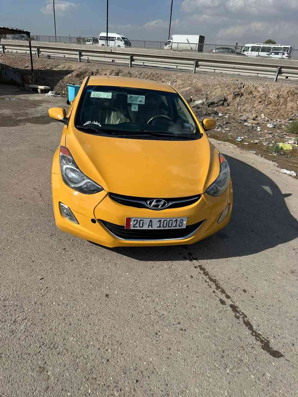 سلام عليكم عندي النتره 2013  سنويه ٣١ رقم ديالي نكليز ي ضرهه بس بنيد ولباقي مكفول محرك وكير شرط مال حويه تخم تاير صدر امامي خلفي جديدوشمه داخل بيجي سياره متعوب عليهه سياره  احله من صور بسمي شرط تحويل رقم ***********
