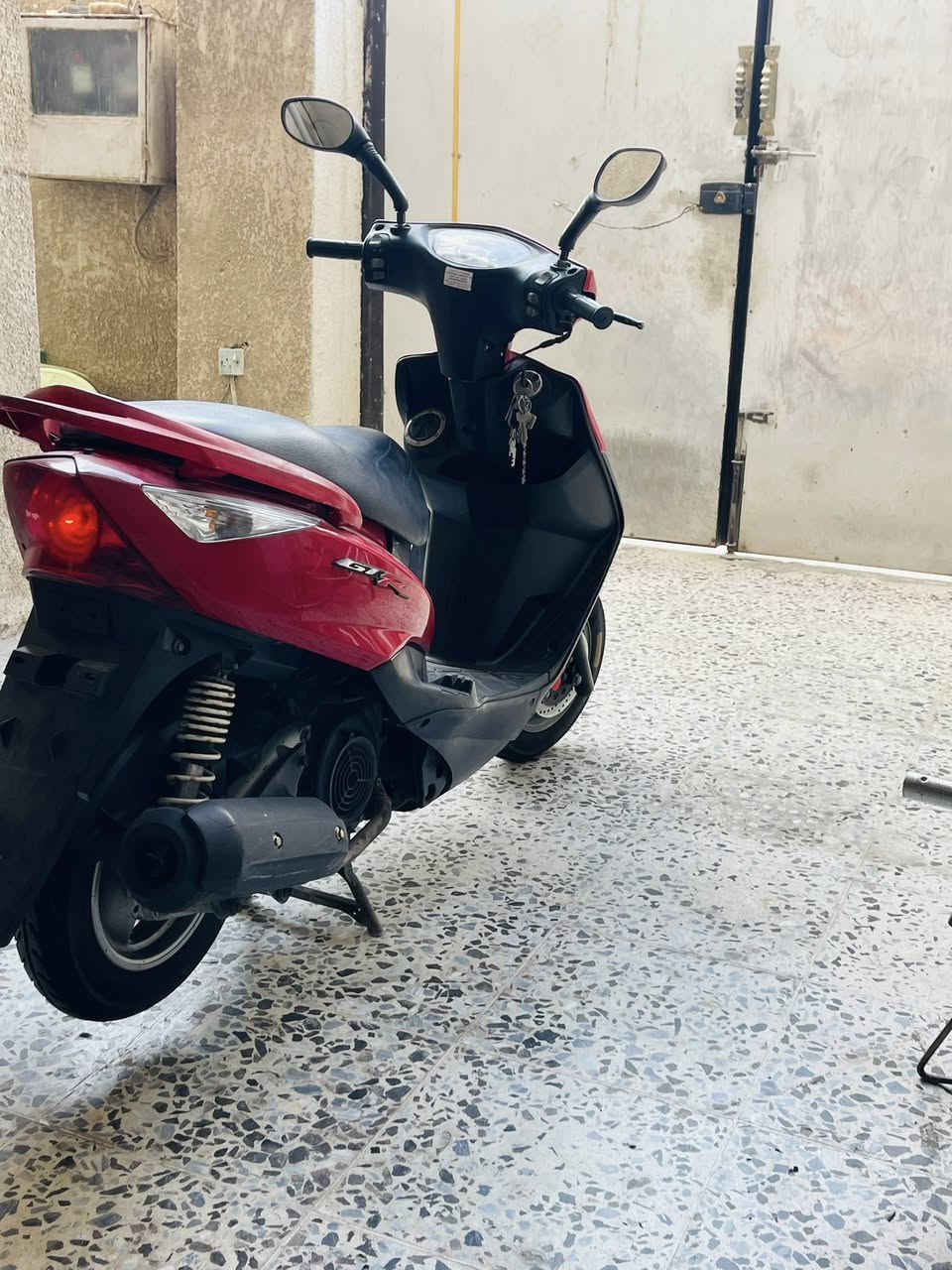 السلام عليكم. دراجة ثعلب. بلاديه.    دراجه بلاديه   سلف هندر. نكره     جيب وياك.   الف فيتر 800 قفل.  حك جيه. وكعته. ***********
