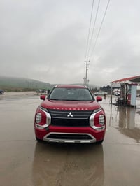 اوتلاندر ٢٠٢٣ • ٧ ركاب جلد • كاميرات ٣٦٠