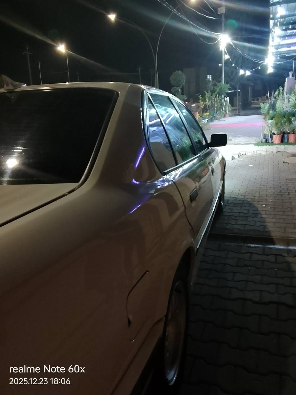 سلام عليكم 
للبيع BMW موديل 1990حجم 525 محرك مال سقر سيارة ماشاء الله حيل نظيف مال بيت صبغ ابيع حزام بدون أي ظربه شرط عليه غرامه 13ورقه تنزل من سعرها تحويل شرط سيارة موجود اب زاخو سعر 75ورقه رقم هاتف ***********
