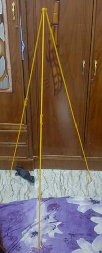 ستاند عرض • ذهبي ملكي • قابل للطي