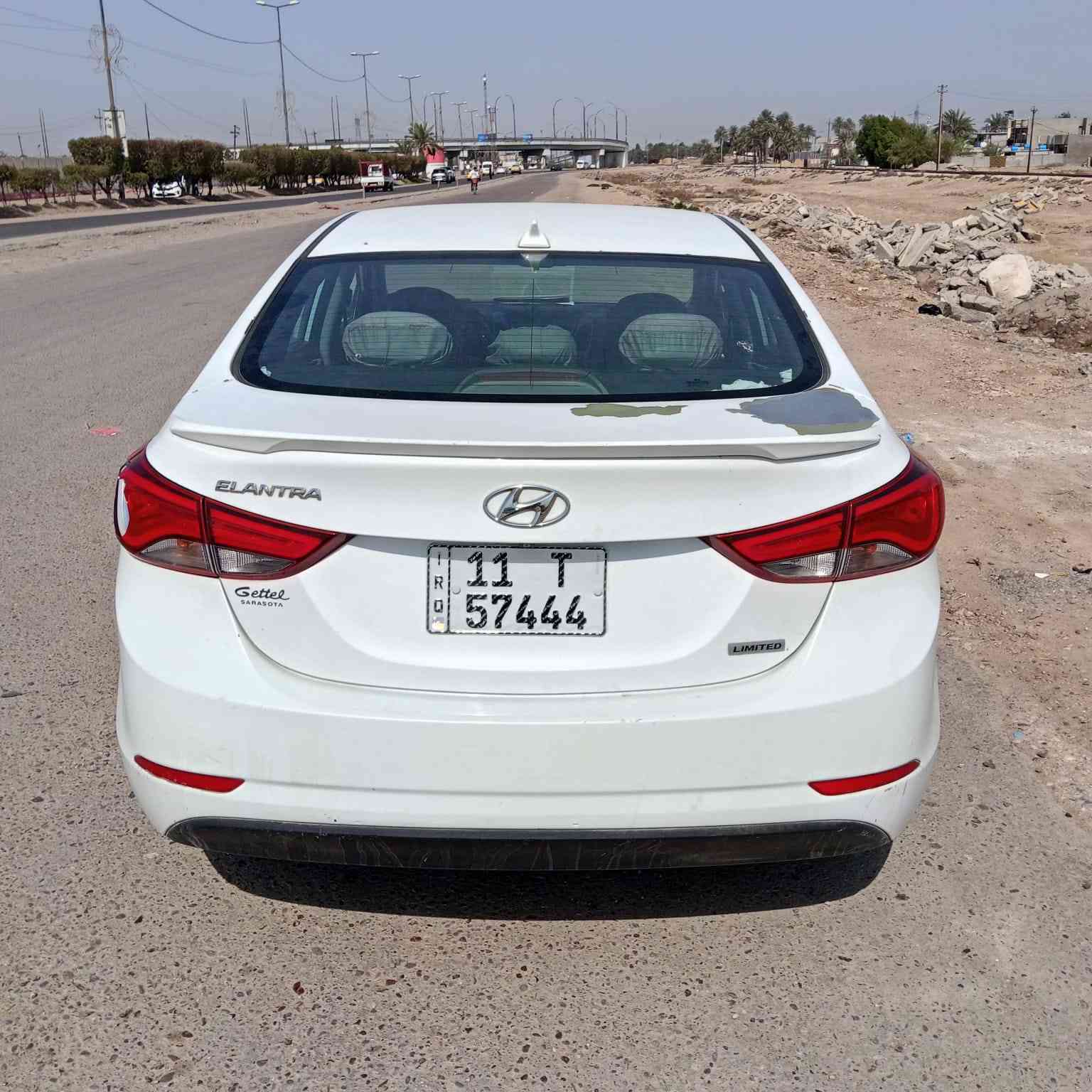 2016 كلشي موظح كدامك باب وجاملغ عكس السايق صبغ بس وهاي الطخة كدامكم مال قبق البانزين اول البارحه وما سويتها الباقي كله كفاله كير مكينة تبريد السعر 107قابل لتفاوض بشي بسيط
***********
