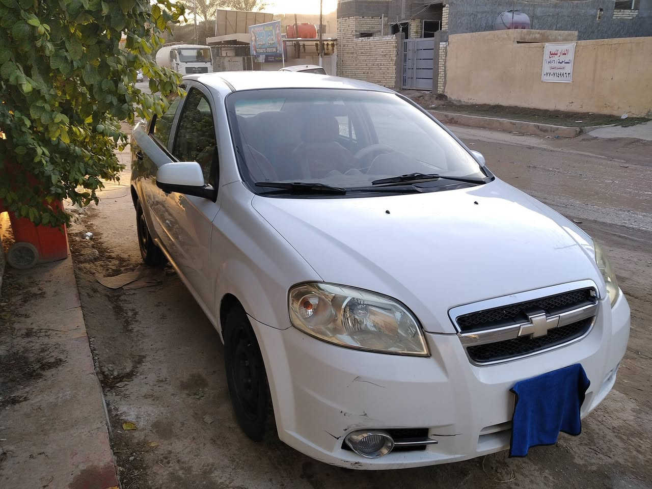 اللهم صل على محمد وآل محمد
افيو خليجي موديل 2011 رقم قادسيه ألماني كير اوتوماتيك جام كهرباء داخل قطعتين مكفوله من الصبغ والتبديل والضربه فقط صبغ دعاميه خلفيه وتكحيل بسيط بالباب مكينه وكير وحداديه وتبريد وكهربائيات كلها ممتازه 

السياره بالحله مركز المدينه 

السعر 83وبي مجال قليل 

م.***********
