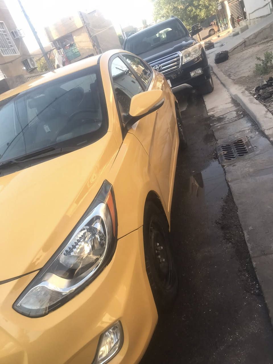 السلام عليكم اكسنت للبيع موديل 2015 السيارة باتري جديد جاهزه من كلشي مكينه او كير كفاله  مواصفات السيارة نضام ايكو و مانع انزلاق حساس خلفي  السياره جاهزه  بيه تبديل قطعتين الجنطه او الباب الي ورى السايق  او بس  السعر   78  $   او بيه مجال شي بصيط 

الاتصال  *********** 
مكان السيارة بغداد
