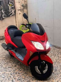 فورزة 08 للبيع  مكاني بغداد المشتل  سعره 850 وبيه مجال  07752387993