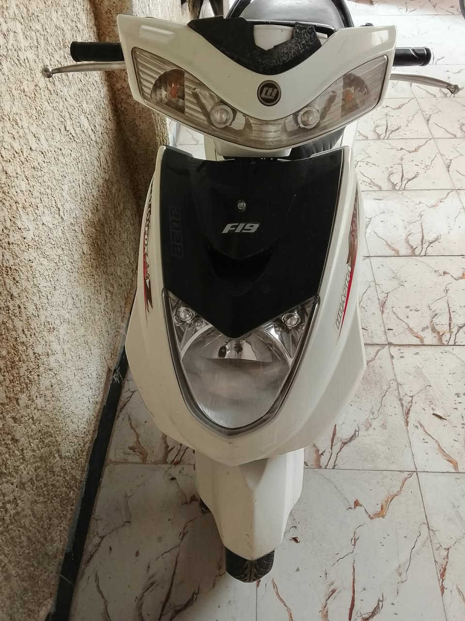 دراجه للبيع سكنس كهربائيات شغاله كلها نكره سلف توها مجفته مكينتها عدادات كله شغال السعر ٣٠٠ بيها مجال مكان سماوه


**إذا كنت صاحب هذا الإعلان وتريد حذفه لأي سبب، رجاءا أرسل رسالة إلى الدعم الفني**