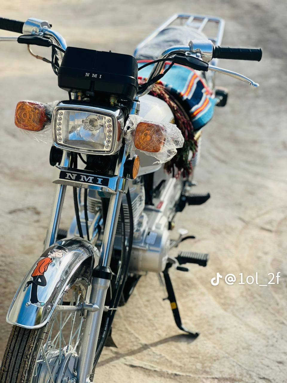 السلام عليكم دراجة نامة اصلي موديل 2026صارلهة عشرين يوم من طالعة مكان بابل جبلة ***********
