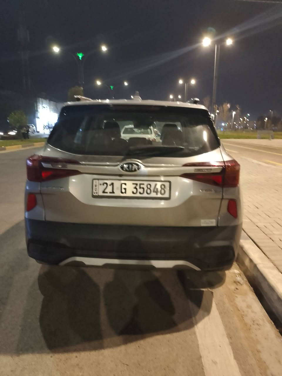 كيا سيليتوس فول مواصفات موديل 2021 وارد امريكي محرك 1600 توربو بانزين كير اوتوماتيك رقم سليمانيه السنويه بعده ما منتهيه السعر 150 ورقه وبيه مجال للاستفسار ***********
