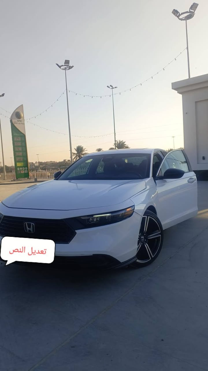 للبيع هوندا اكورد هايبرد موديل.  ..2023
 فئه sport فول مواصفات:- مكينه 2000 هايبرد بصمه
..... بصمه ابواب
....فتحه سقف  رادارات اماميه وخلفيه وجانبيه كراسي كهرباء 
..تشغيل عن بعد شاشه كبيره كامره دواره فول تحكم ستيرن تحديد مسار اوتو هولد سايد بريك بصمه
   كار بلي.  

الحادث فقط بنيد بدون اي دواخل  مكفوله الشواصي الغود 
بغداد الغدير ***********
