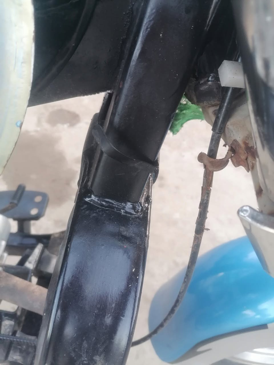 سلام عليكم ستوته للبيع اومراوس كلك كلك مكفول شاصي وركبه كفاله تايرات جدد كهربائيات شغاله نكره سلف السعر ٧٥٠ ترهم مراوس العنوان مشخاب *********** مكفول بل نشر
