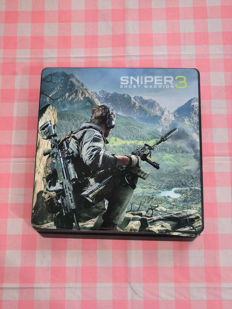 السلام عليكم
PlayStation 4(بليستيشن 4) كلش نضيف للبيع 
اقراص عدد 4+جوستكات عدد 2+ مروحه مبرد شاحن
السعر 300 الف وبي مجال استفسار رقم واتساب ***********
اور مراسله الصفحه وشكرا 🤍.
