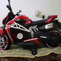 ماطور شحن مال  أطفال للبيع جديد  السعر 100 وبي مجال للاستفسار077076368...