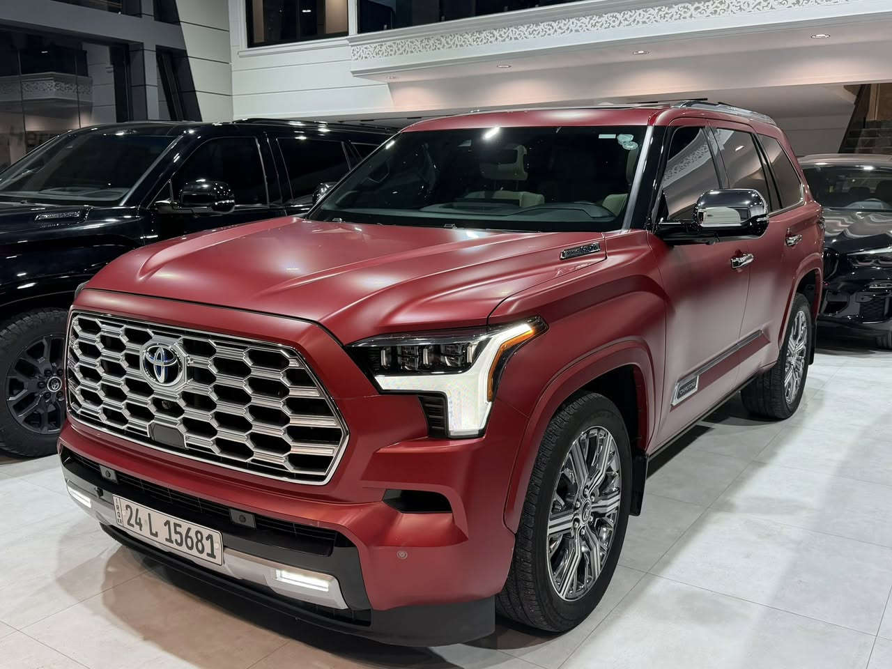 السامورايي #الياباني

دم الغزال 🩸🩸

Toyota 

Sequoia Capstone Hybrid

تويوتا - سيكويا كابستون هايبرد

* موديل٢٠٢٣

* المحرك : 3.5 ليتر ( 437 BHP )

* عدد اسطوانات : 6 ( سلندر )

المواصفات :-

- مثبت السرعة

- مقاعد كهربائية 

- مقاعد جلد

- مقاعد VIP

- مقاعد تدفئة و تبريد

- بانوراما 

- عدد المقاعد 7

- الويل قياس 22 انج

- صندوق كهربائية

- نظام المكابح المانعة للانغلاق ABS

- نظام قفل العجلات

- أنوار LED أمامية

- كاميرا 360 درجة

ماشية ٤٠ km

السيارة كفالة عامة  من زاخو للفاو

وارد كندي كلين تايتل

- نظام مراقبة ضغط الإطارات

- ابل كار بلاي و توصيل بلوتوث

- نظام صوت بريميوم

للسعر ٦٦٥$
مغلفة ppf مات
للمزيد من المعلومات 🔻

◽العنوان دهوك

للاستفسار 

***********

***********
