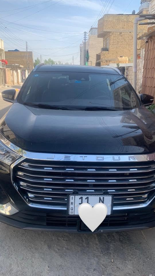 جيتور X90 Plus 2.0L Luxury

رقم بغداد مميز

الموديل:2024 (خليجي)
العداد:13000

المحرك: 4 أسطوانات 2.0L تيربو 254 حصان حقن مباشر
عزم الدوران (نيوتن-م): 390
‏‎ناقل الحركة: اوتوماتيكي دبل كلاتش من 7 سرعات
استهلاك الوقود: 8.1 لتر لكل 100 كم

داخل الضمان 

السعر: 190 وبيها مجال 
السياره مكفوله كفاله عامه ما عدا شخط باب السايق 

المواصفات:

 *إطارات قياس 20 إنچ
 *فتحة سقف بانوراما 1.1م
 *الصندوق كهربائي بخاصية استشعار القدم والبصمة
 *مثبت سرعة مع رادار تفاعلي
*نظام القيادة شبه الذاتية
 *نظام الكبح التلقائي في حالة الطوارئ
 *نظام تحذير الاصطدام الامامي والخلفي
 *كاميرات محيطية 540 درجة
 *حساسات أمامية وخلفية
 *نقطة عمياء
*نظام تحذير مغادرة المسار
 *نظام المساعدة للبقاء في المسار
 *شاشة عرض ترفيهية و شاشة عدادات رقمية قياس 24.6 إنچ
 *نظام صوتي متطور 8 سماعات من Sony
 *نظام أبل كاربلاي وأندرويد أوتو لاسلكي
 *شاحن هاتف لاسلكي سريع
 *مقصورة الركاب من الجلد الفاخر
 *مقعد السائق والراكب كهربائي
 *مقعد السائق مبرد
 *مقاعد السائق والراكب مدفأة
 *مقعد السائق مزود بذاكرة لحفظ 3 وضعيات الجلوس
 *إنارة ترحيبية مع إنارة محيطية
 *عتبات الأبواب مضيئة
*مصابيح أمامية و خلفية أوتوماتيكية LED مع مصابيح نهارية
 *التكييف التلقائي مع الضوء القريب والبعيد
 *المرايا الوسطية مع خاصية التعتيم
*زجاح مزدوج عزل للصوت
 *المرايا الجانبية قابلة للطي كهربائياً ومدفئة
 *ماسحات الزجاج الأمامي مع حساس للمطر
 *دخول ذكي (بصمة) 
 *خاصية إغلاق نوافذ وفتحة السقف عن بعد
 *نظام تنقية مع الهواء مع فلتر N95
 *مسند الذراع الوسطي مع ثلاجة
 *انماط قيادة متعددة
 *وسائد هوائية امامية و جانبية عدد 6
 *نظام الفرامل الأوتوماتيكي Autohold
 *نظام التحكم بنزول المنحدرات
 
للاستفسار والتواصل 
***********

السعر 190 وبيها مجال
