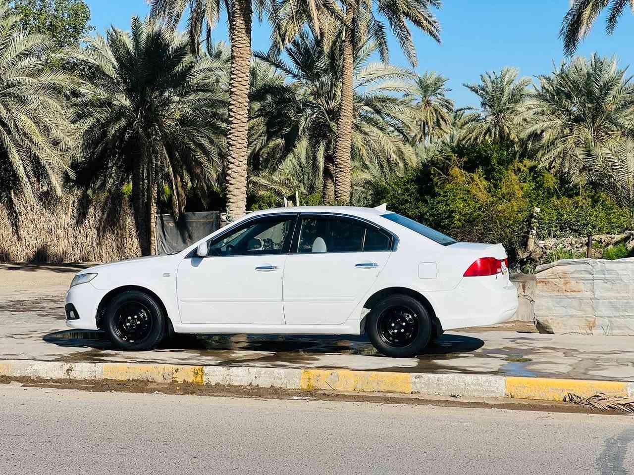 السلام عليكم
للبيع أوبتما 
موديل 2009 خليجي 
سياره كير مكينه حداديه خير من الله
تخم تاير جديد ماناقصها اي شي تبريد ثلاجه 
الهلال مال جاملغ الخلفي صبغ فقط الباقي كفاله السعر 115 وبيها مجال 
المكان بابل المسيب 
سده الهنديه 
***********
***********
