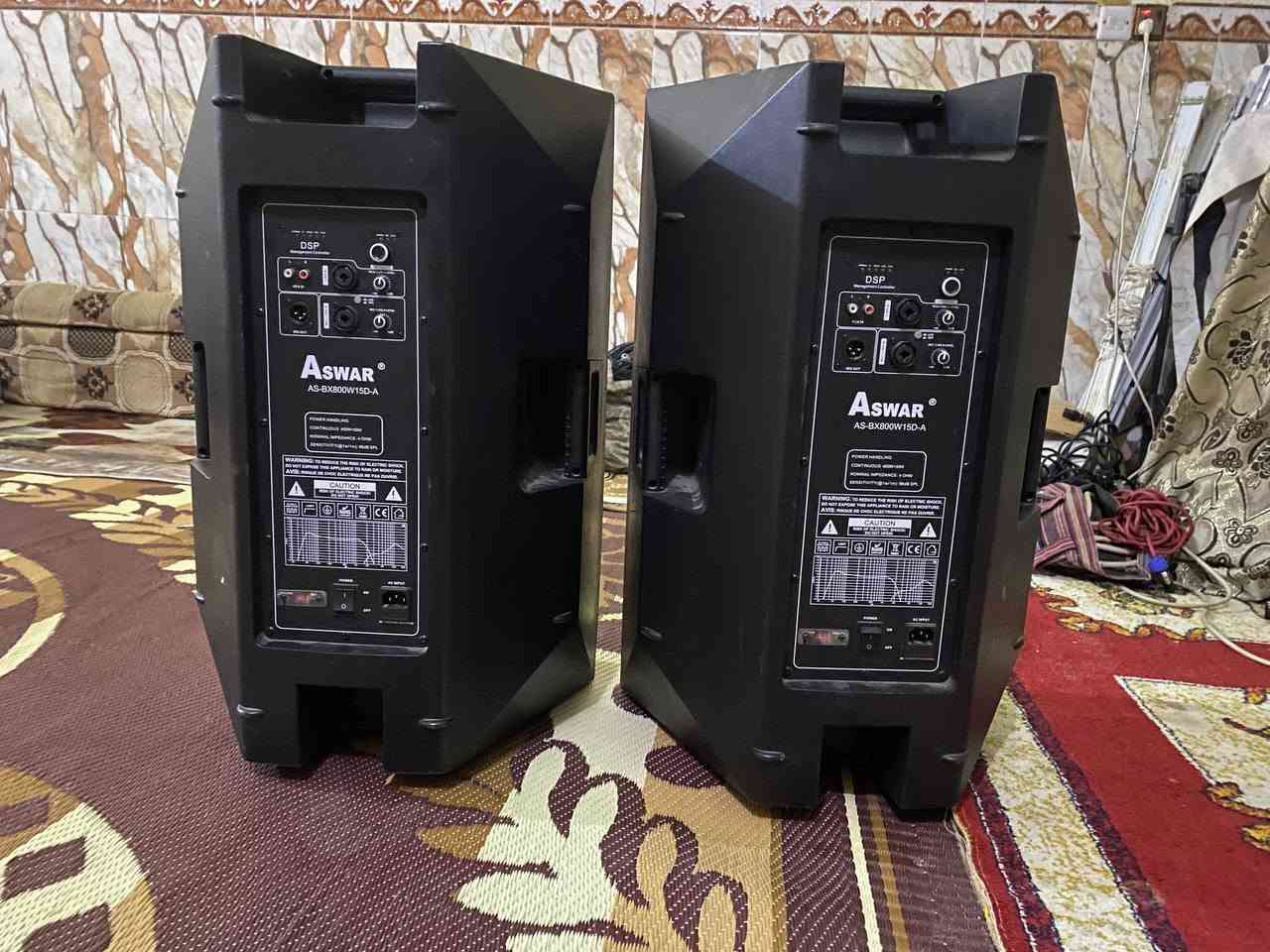 سلام عليكم سماعات سوار  كهربائي سماعات خير من الله مستعمل شي قليل الله شاهد برغي مامفتوح بيهن وياهن وايراتهن اجيت تفحص وشوف بعينك المكان كوت مو شراي لاتتخل فدوه اروحلك السعر خاص توصيل ماكو هاذ رقمي ***********.بيه واتساب
