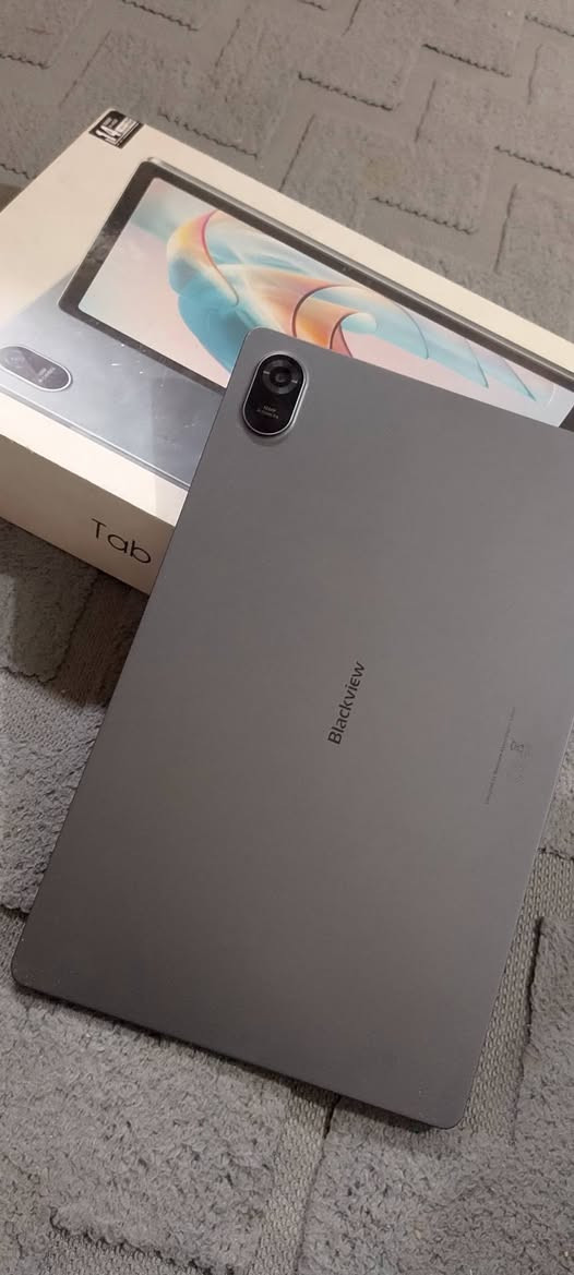 ايباد Tab WiFi للبيع نضيف  مع كفر وقلم سعره 200 وبي مجال مكان نجف  
رقم الهاتف ***********
