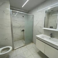 لديناشقق#للایجاروللبیع فی مشروع#لایف تاوه ر بمساحات مختلفه غرفه وصاله ...