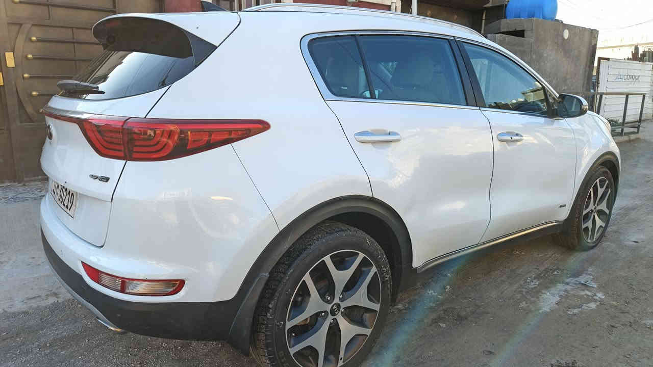 اسلام عليكم اسبورتج خليجية وكالة دولية مكفولة موديل ١٦ شكل ٢٠ فئة جي تي لاين فول واحد على واحد السعر ١٧٧ استفسار رقم *********** او ***********
