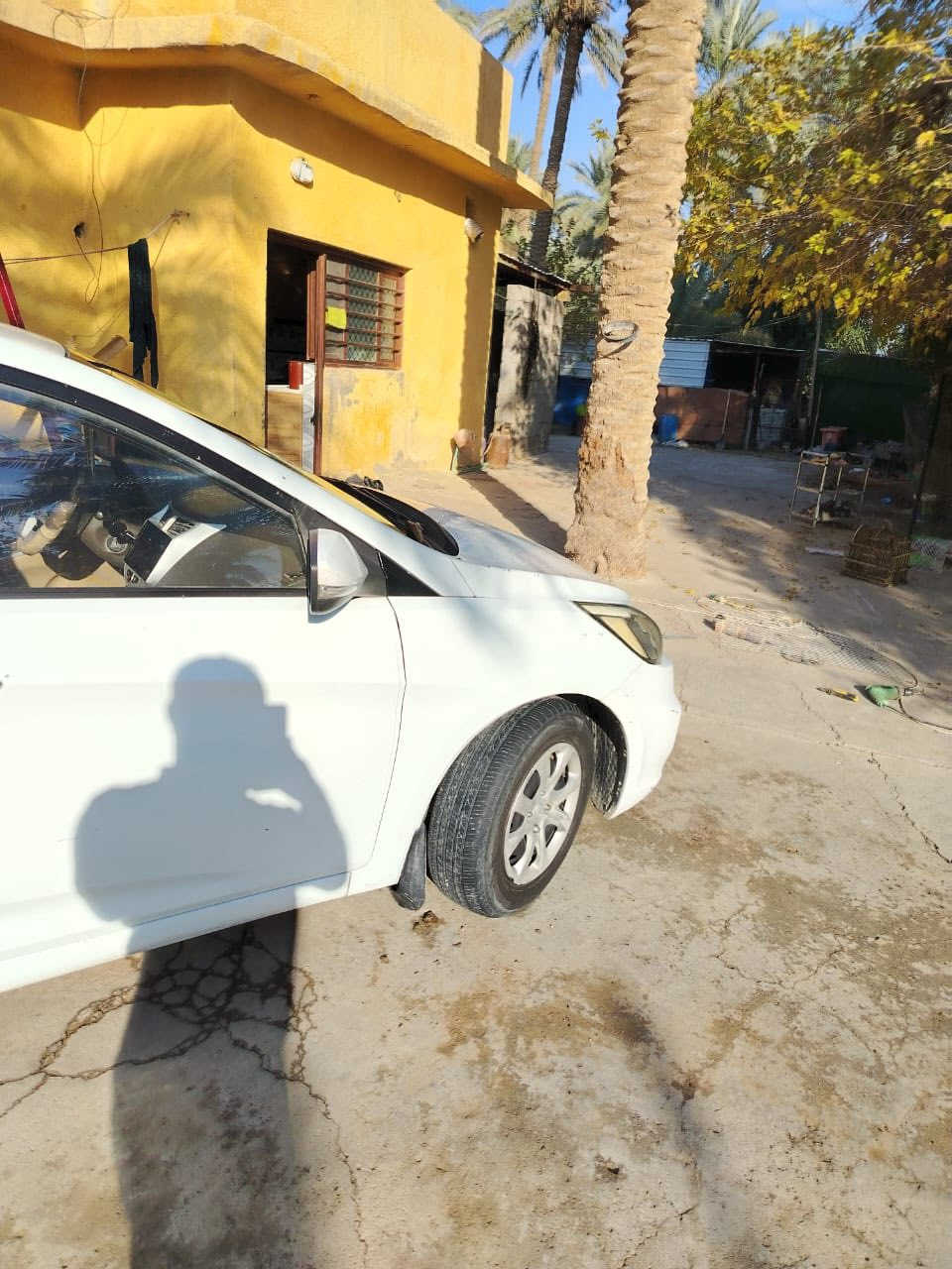 سياره اكسنت خليجي 2016 بيهه ثلاث قطع صبغ بدون دواخل كير ابو القطرتين محرك 1400 محرك كير خير من الله المكان بغداد 85 وبيهة مجال للتواصل الاتصال على رقم التلفون ***********
