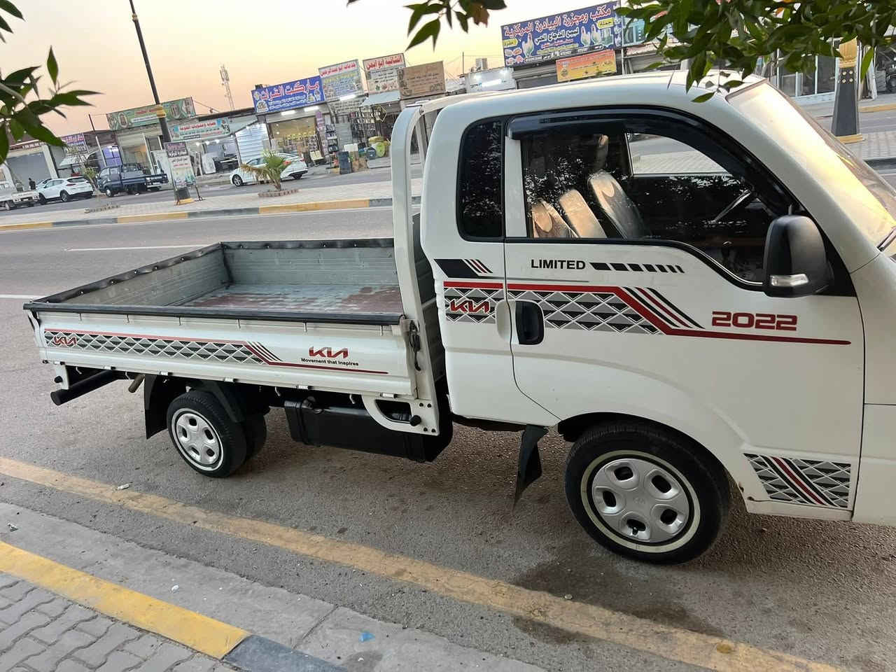 للبيع كيه عموشه ٢٠١٨ بغداد كفاله عامه محرك ٢٧٠٠ مكفول تبريد شغال شاصي مكفول تخم تايرجديد كشر مكفول سياره جاهزه سعر ١٢٥ بي مجال للشراي ***********
