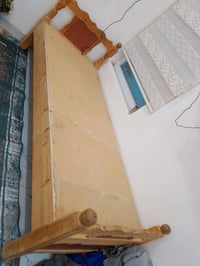 جربايه خشب نظيف للبيع اتصل 07706885159