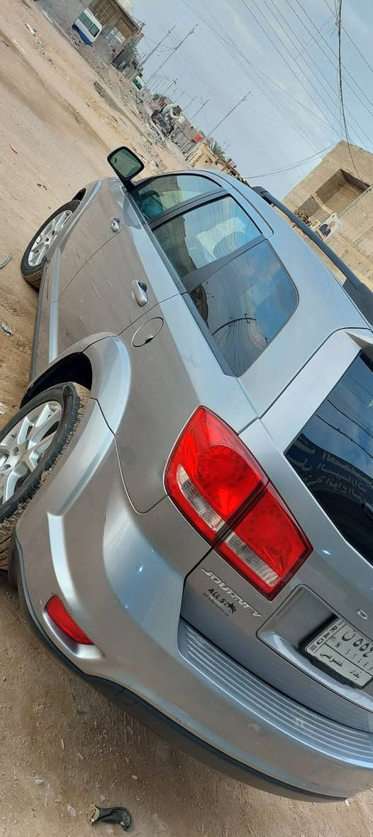 جورني سبعة راكب محرك ٤ سلندر
السعر ١٢٠ورقة اي ستفسار على الخاص


**إذا كنت صاحب هذا الإعلان وتريد حذفه لأي سبب، رجاءا أرسل رسالة إلى الدعم الفني**