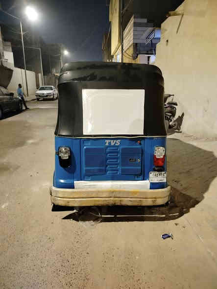 سلام عليكم تكتك للبيع TVSمكينه مكفوله 
رقم سنويه بسمي بيه ضربه وره خفيفه 
وشويه خياس خفيف والبدي شوفت العين مديل 2022
مكاني البصره المعقل ***********
السعر سته ونص 6000500
