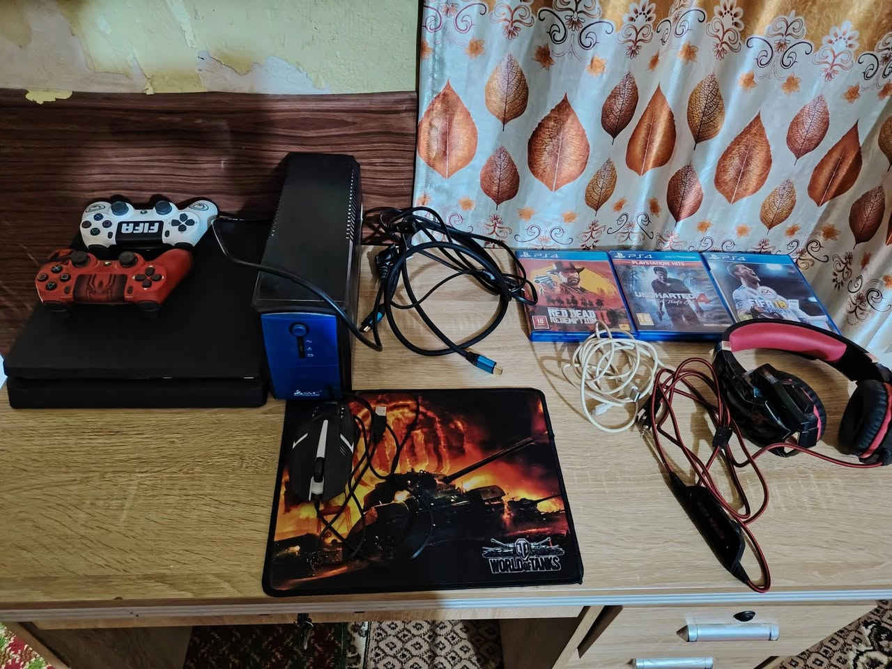 بلي فور سلم +وايرات التشغيل وايرات الشحن + جوستكين +ثلاث اقراص +موس وزوليتة سماعات اصلية +جهاز حماية+السعر350الف +العنوان الديوانية شارع سالم +الرقم ***********+الشراي يجي خاص
