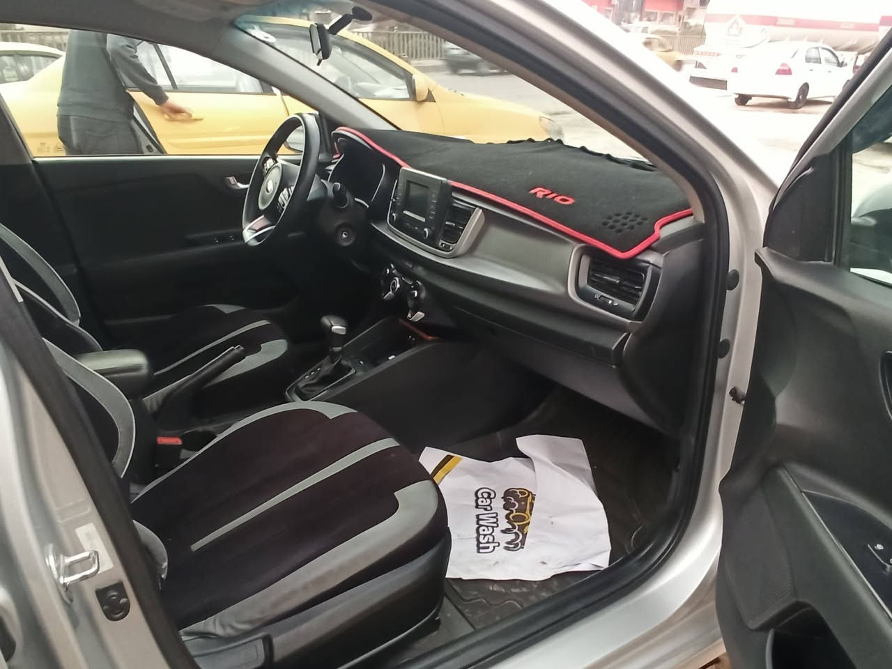 السلام عليكم 
كيا ريو  ( صور سونار مرفق بالمنشور )
وارد امريكي 
موديل 2018
رقم أربيل الدولي 
هزه و سنويه جديده 
موصفات نص فول 
محرك وكير شرط
محرك 16 GDi
كير توماتيك 
تبريد تدفئه 
سياره ضرر موضح بالصور السونار 
رقم الشاصي مرفق مع الصور 
شرط التحويل 
السعر 115$وبيها مجال 
🛑ملاحظه مهمه
 يرجى الاتصال من  الساعه 9 صباحأ إلى الساعه 9 مساء
#العنوان موصل الجديده شارع بغداد مجاور سنتر بغداد
#مكتب ال رزان للسيارت
***********
***********
