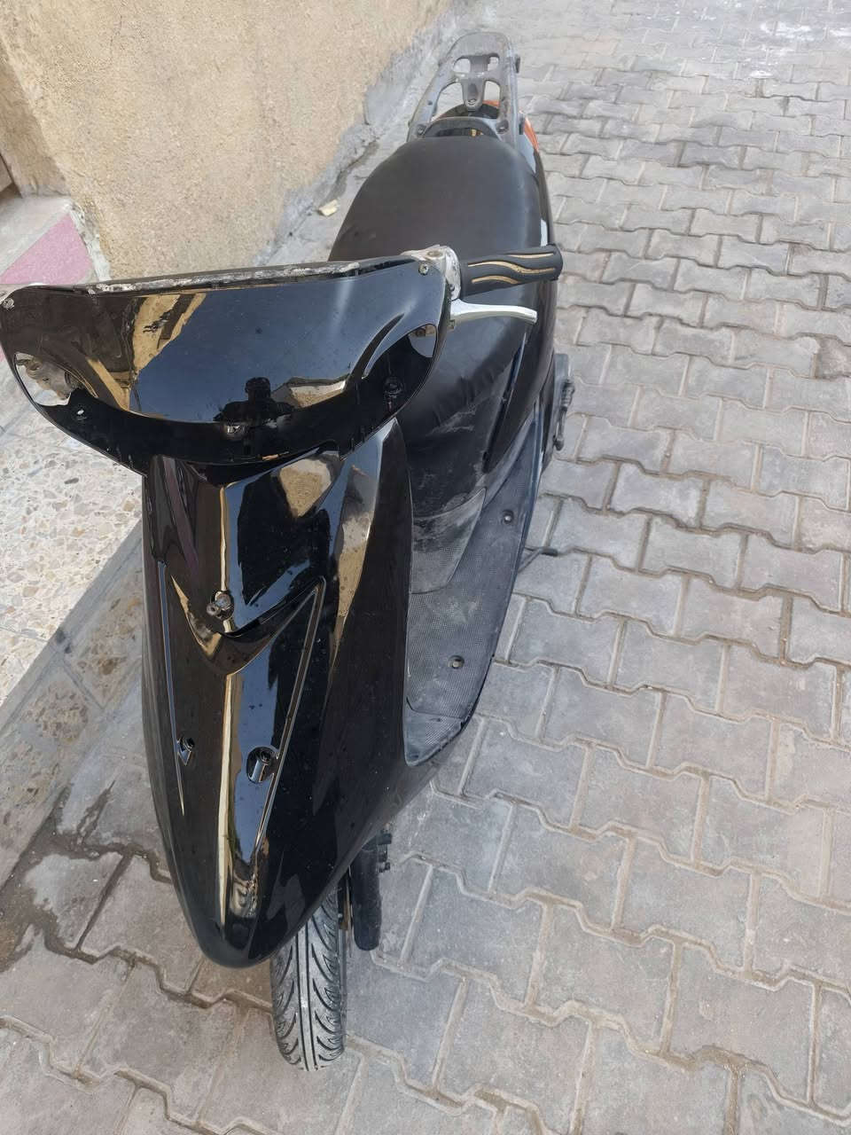 سلام عليكم عصفوريه للبيع
سلف وهندر شغال

بيعه مستعجله السعر 250 ألف وبيه مجال

هذا الرقم للاستفسار ***********

الدرجه برغي مابيه مفتوح مال رمبه
مكاني الشعله
