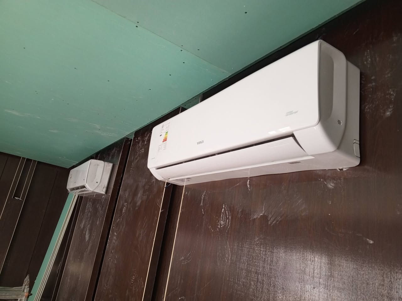 ورشه الهندسيه للتبريد متنقله في بغداد 🌐
لتنصيب وتركيب سبالت ❄️ وفتح سبالت ❄️ وغسل وتنظيف جميع انواع السبالت 💧 
«»«»«»«»«»«»«»«»«»«»«»«»«»««»«»«»«»«»

⭕لتواصل عبر الرقم :
📱*********** واتساب ✅ 
او مراسله الصفحه
