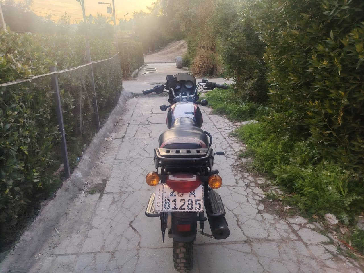 درجه بوكسر موديل 20 للبيع مكان الدراجه بغداد الدراجه بحاله جيده السعر مليونين و 200 علما الدراجه اب اسمي رقم التليفون ***********
