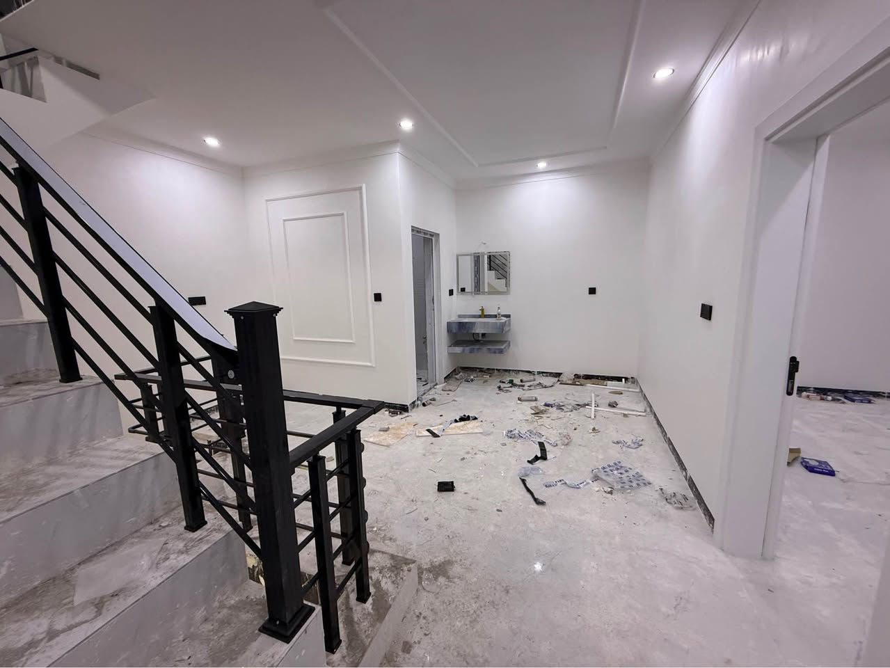 #بيع_صريع_فرؤشتنى_خيرا

|| هەولێر || گەڕەکی  5 ى حساروك
VIP🥰🥰

💥🎯#نرخی هه رزان  ||#سعر  رخيص

🏦#خانووی100 _ سفر تابو...#_شةقامي__12متري   

_   || لەموقیعی باش || فول كوالێتی || بۆفرۆشتن 

🌍#شوێن || هەولێر || ||
  
🧱#ڕووبەری||    100  م مربع   ڕوویاl

شةقامي -12 مترية  
🗄#پێک هاتوەلە||  4  ژوری نوستن مطبخ  وطبخ عمل و 2 هۆل و  دیوەخان 4 حمام   بیتونە 

💰#نـــرخ  ||   
 
📠#بۆ پەیوەندی کردن
📴فایبر واتساب***********
📴***********
ـــــــــــــــــــــــــــــــــــــــــــــــــــــــــــــــــــــــــــــ

🏦#بيت_ 100زیرو طابو .. #_شارع___12متر🌲 VIP ||موقع ممیز  || فول 
موصفات   || للبیع
قريب ماجدي مول
 
🌍#الموقع ||  اربیل|| حي خمسة حساروك  || 
 
🧱#المساحة ||  100  م  مربع  اتجاە     

🗄#یتکون بیت ||  4 غرفة نوم مطبخ  مطبخ عمل و 2 صاله استقبال و 4 حمام بیتونە  

💰#الســعر || 9  دفاترو  20 ورقه  وبها مجال 

📠#للاستفسار اتصلوا ........

📴فایبر واتساب***********
📴*********** أربيل, العراق
