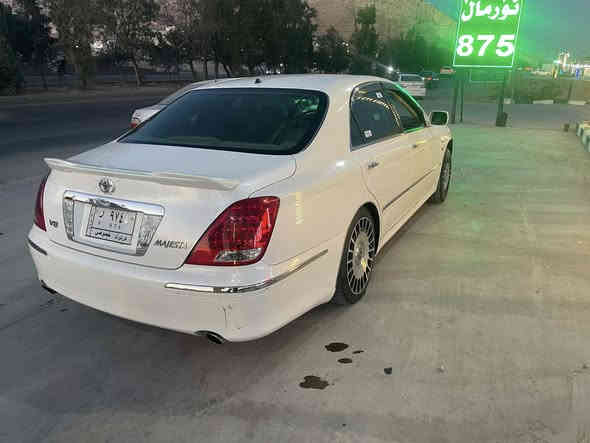 ماجێستا مووس 2005سەیارەکە فولە absبیلاد ناوزەرد 5دووگمە بەس شوێن مووسەکانی بۆیاخە کێڕو مەکینە بەشەرت لێدراوی نیە***********
