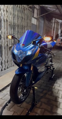 جكسر 1000 • 2012 وارد يابان • ماشيه 18الف