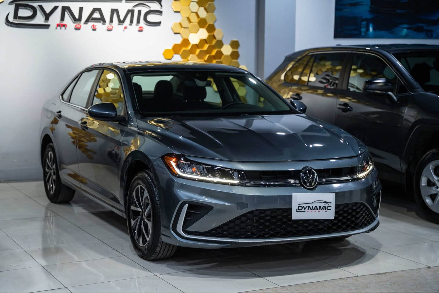2025 VOLKSWAGEN JETTA, S

موديل: 2025
وارد : امريكي 
مواصفات :SE -
‎عدد الأميال : 4,000ميل
الون : نفطي
الون داخل ؛ رصاصي
‏‎سلندر :  V4
‎صبغ :  ١جامرلغ فقط   
سيارة رقم موقط ٣ شهر بي مجال
مكان اربيل شارع حديد و خشب معرض دايناميك موتورز
‏‎من المعلومات الرجاء التصل علي وتس اب
سعر جدا مناسب 🔥🔥🔥📲📲
                                                                                              *********** - أربيل, العراق

