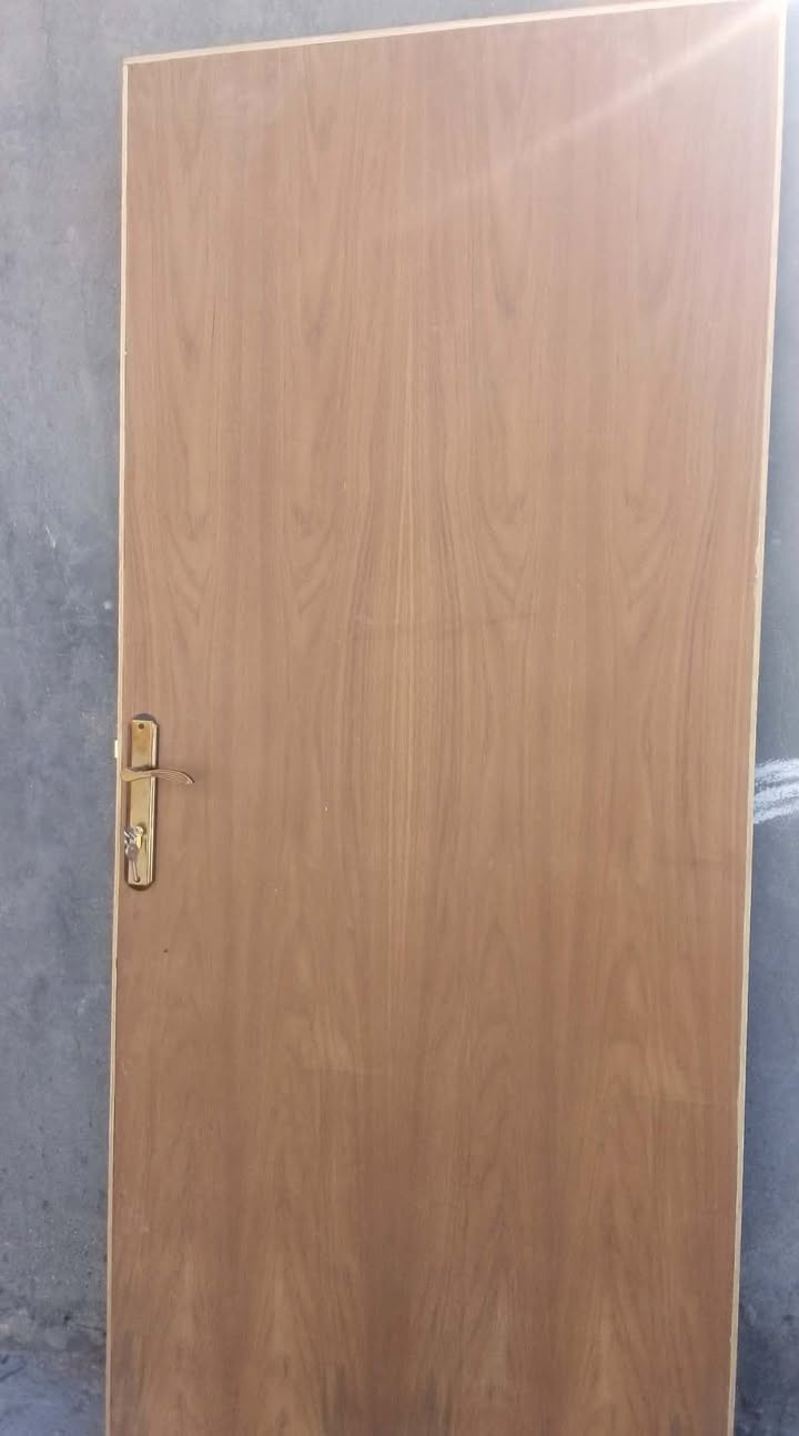 بوب خشب للبيع تسگام جديد
الباب ب100 بدون جرجوبه
العنوان النجف


**إذا كنت صاحب هذا الإعلان وتريد حذفه لأي سبب، رجاءا أرسل رسالة إلى الدعم الفني**