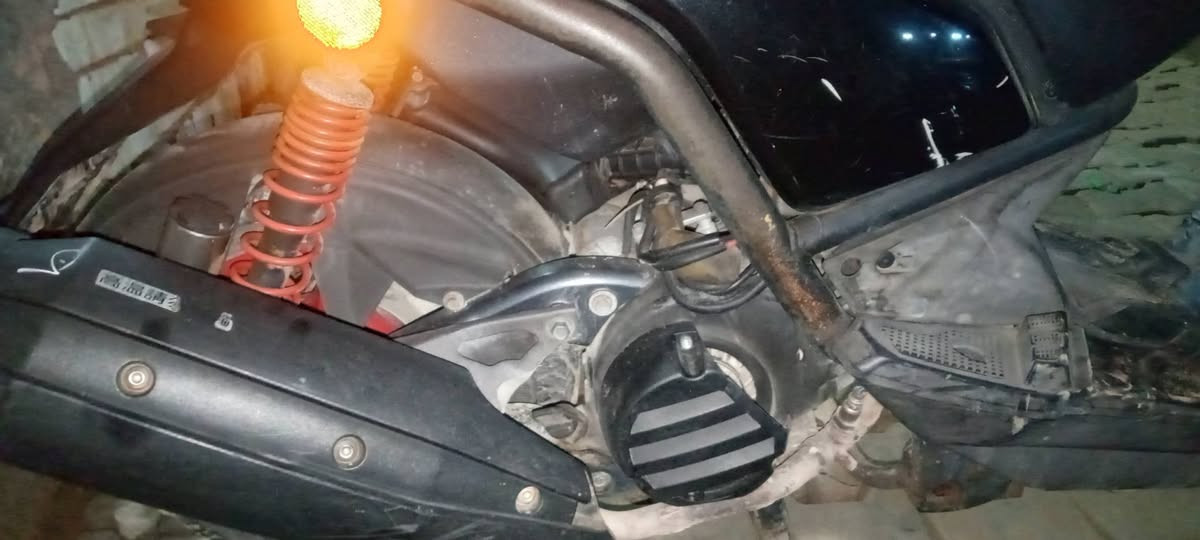 سلام عليكم جبلي رمبه للبيع 2012 كفاله عامه من كلشي بس كفرات تعبانه جيب وياك فيتر انضف من صور سعر مليون بيها مجال ***********
