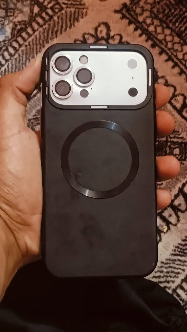 ايفون ١٢برو ماكس مبدل فقط شاشة جهاز نظافه٩٠بلميه  جهاز فقط مبدل شاشة والكامرات بلتحديث  صارن هيج فقط بطارية ٩٠ذاكرة ٢٥٦مراوس فقط ب١٣برو ماكس لو١٤برو ماكس ونطيه فرق لعنده يعلق واني ادخله


**إذا كنت صاحب هذا الإعلان وتريد حذفه لأي سبب، رجاءا أرسل رسالة إلى الدعم الفني**