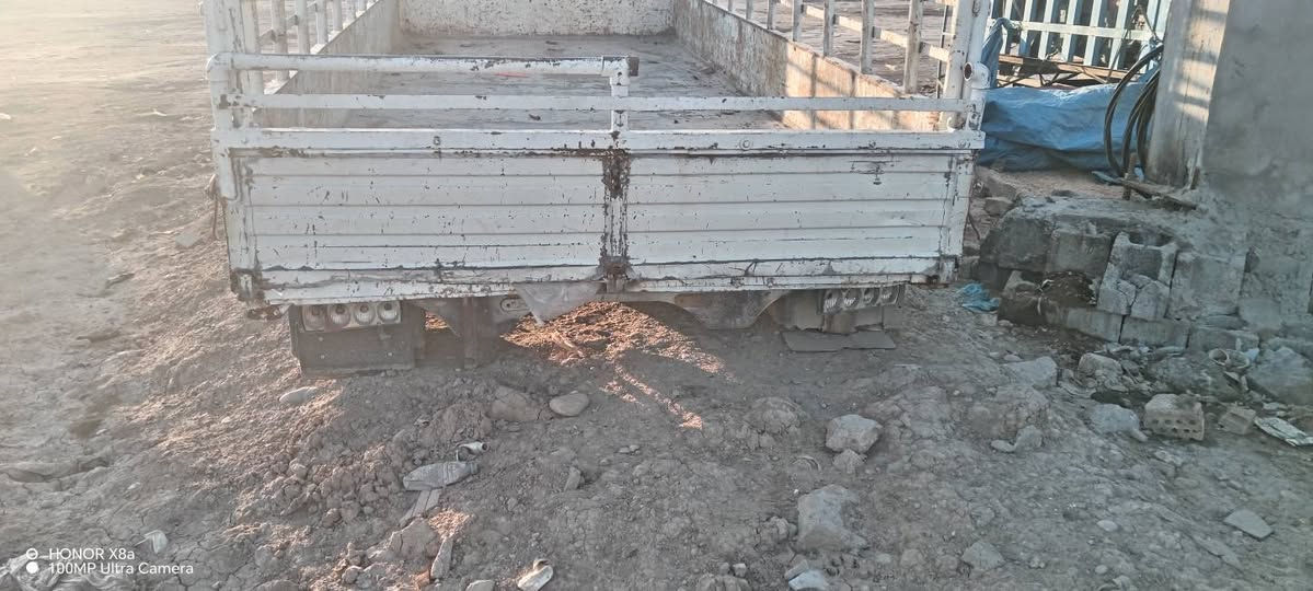 السلام عليكم بدي بلادي طويل للبيع بدي كامل بي شغلات خفيفه العنوان بعقوبه ديالى الاتصال على الرقم ***********
