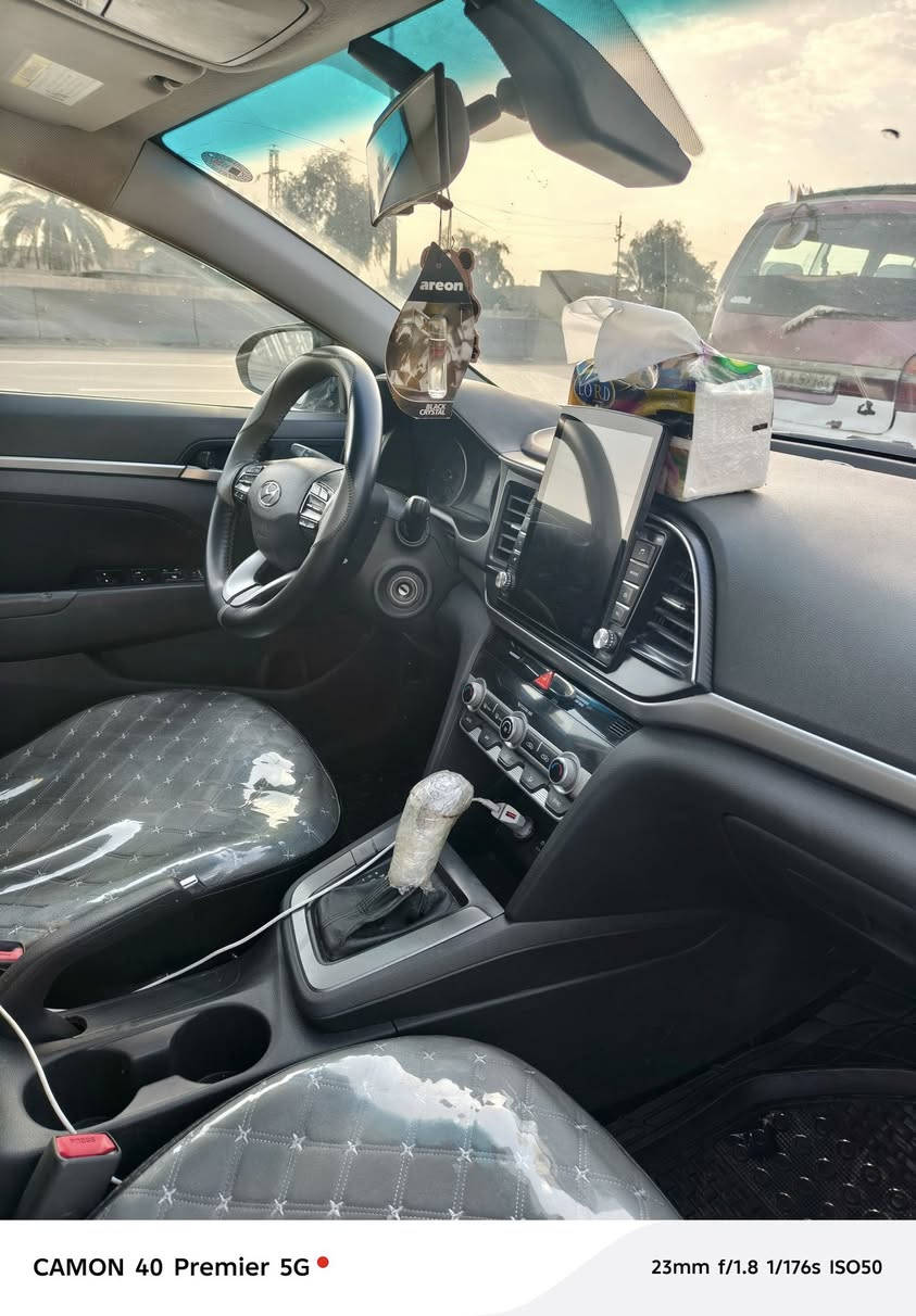 النترا 2020
تحكم ستيرن 
أشاير بل مري 
سبورت 
مكينه 2000دوش 
شاشه كامره 
مري كهرباء 
كير ايتي 
ويل كب لايت زنون عدسه
اتصال /***********
, سياره حادثه بنيد  بدون ايربااك عل بارد 
مكانها بغداد 
رقم أربيل ب اسمي
