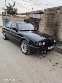 ياالله سلام عليكم شباب للبيع سياره بي ام لون اسود  535 ويل ام  رقم بغد...