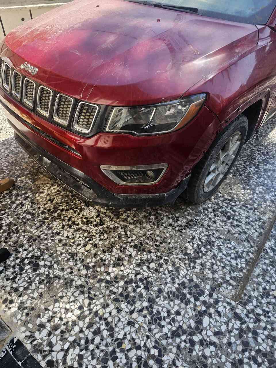 للبيع جيب كومباس مضروبه ومعمره غراضها كلها موجوده رقم دهوك السياره فول مواصفات بيع مستعجل موديل 2019 السعر 80 ورقه بيها مجال مكان السياره ديالى   ***********
