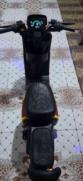 السلام عليكم دراجه شحن R7 حلوه ونضيفه اخت الجديده ما مستخدمه هواي كامل ملحقات السعر 500وبيهه مجال ***********
