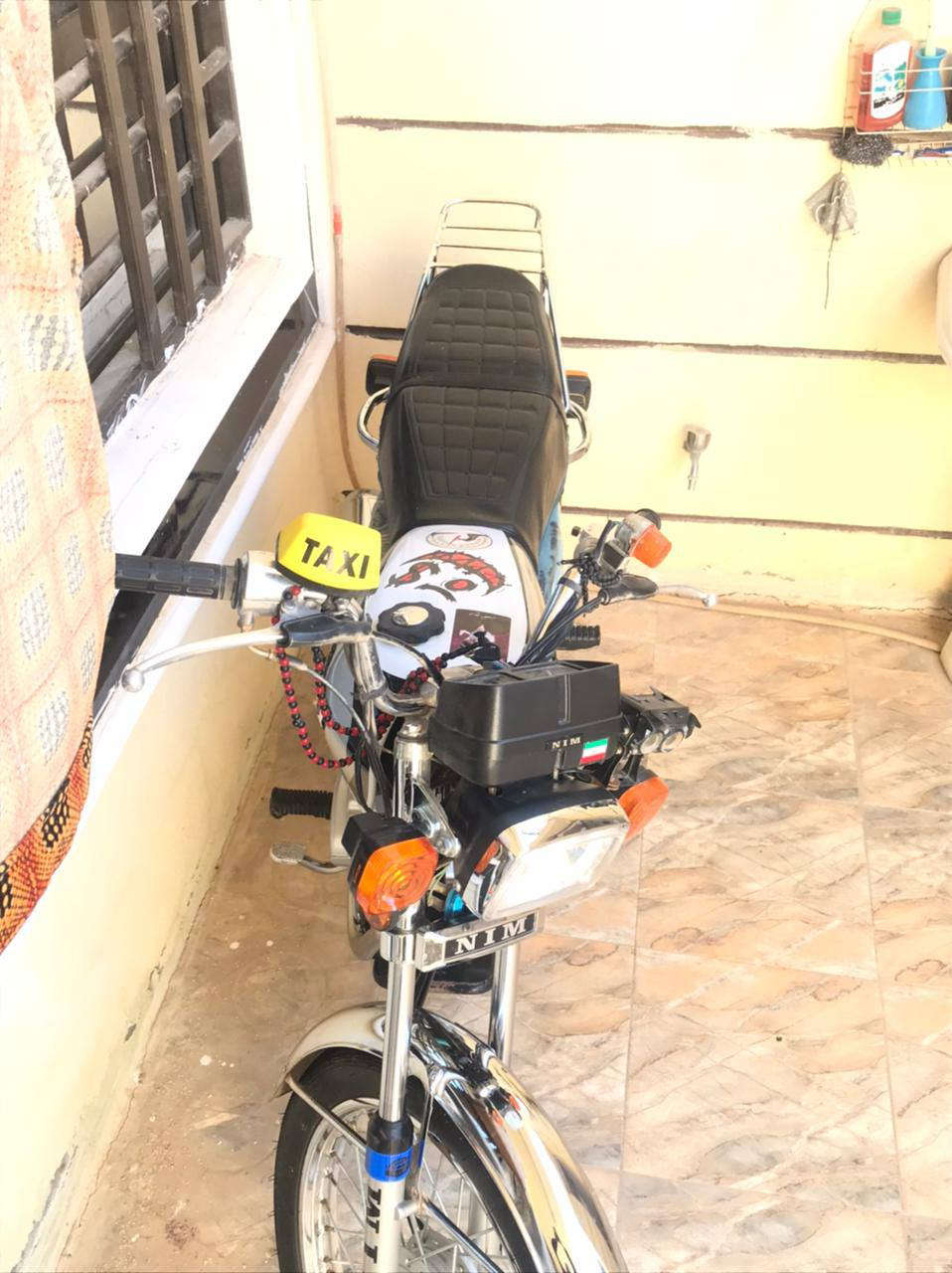 سلام عليكم دراجه نامه26 لبيع ومراوس حسب القناعه دراجه جديد مامتعوبه كفاله عامه من الشخط مكاني ديالى الخالص عليبات سعرها800وبيها مجال لطيبين 
هاتف***********👍🏽
الموشراي ليعامل ولا يزعجنه 👍🏽
