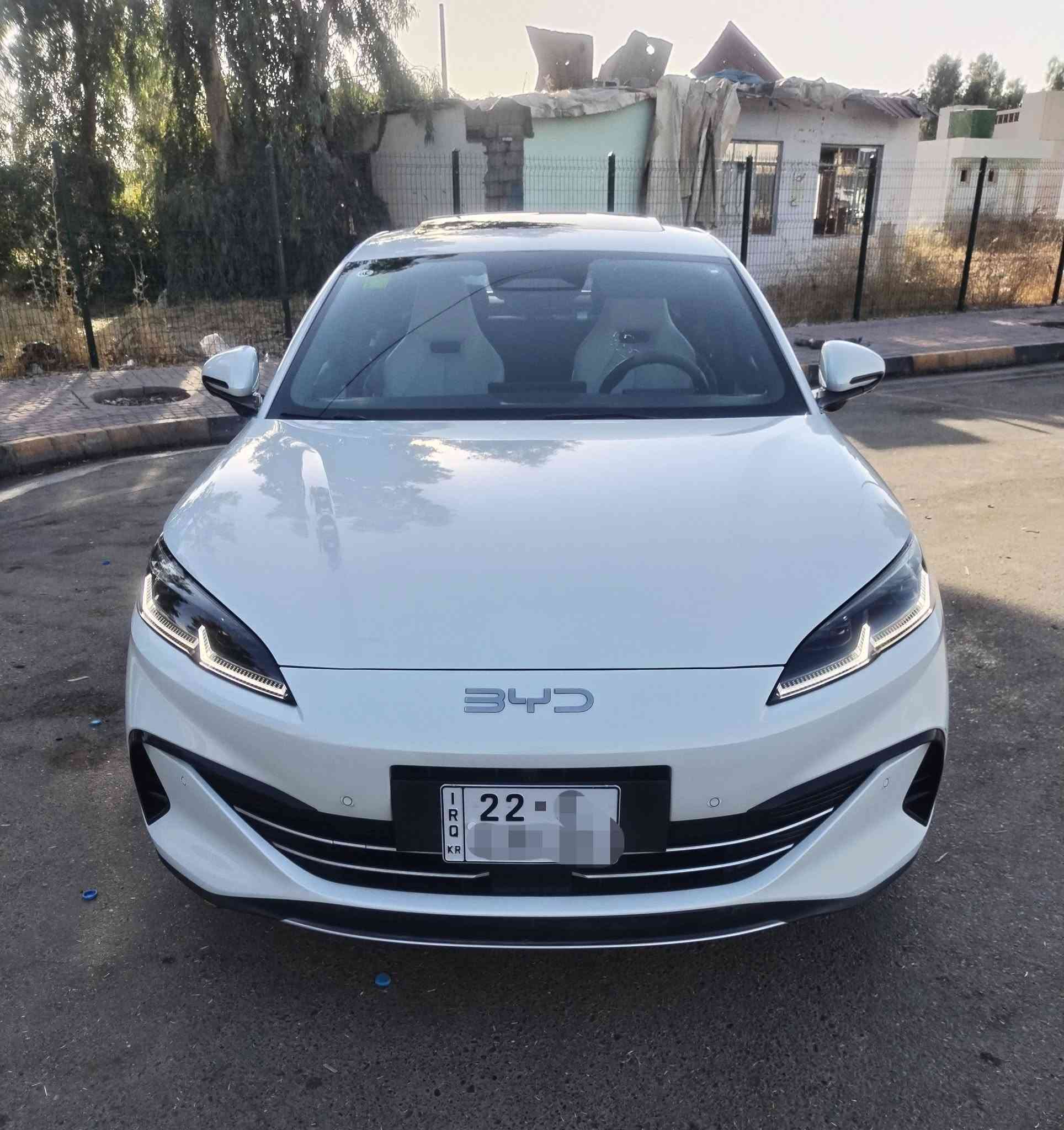 BYD 06 2025 فوووول مواصفات رقم اربيل الجديد 
بانوراما، قيادة الية، ١٣ كاميرا، اصطفاف ذاتي، رادارات امامية خلفية جانبية، نقاط عمياء، كشن كهرباء، حساسات امامية خلفية ومحيطية، مودات قيادة، ويل R17، لايتات زينون، كشنات جلد رياضي، اوتو هولد، تحكمات سترين

السيارة مكفولة كفالة عامة
ماشية 9000 اخت الزيرو
سعر 175 ورقة بيها مجال بسيط
 السيارة مكانها بغداد
للتواصل
***********
